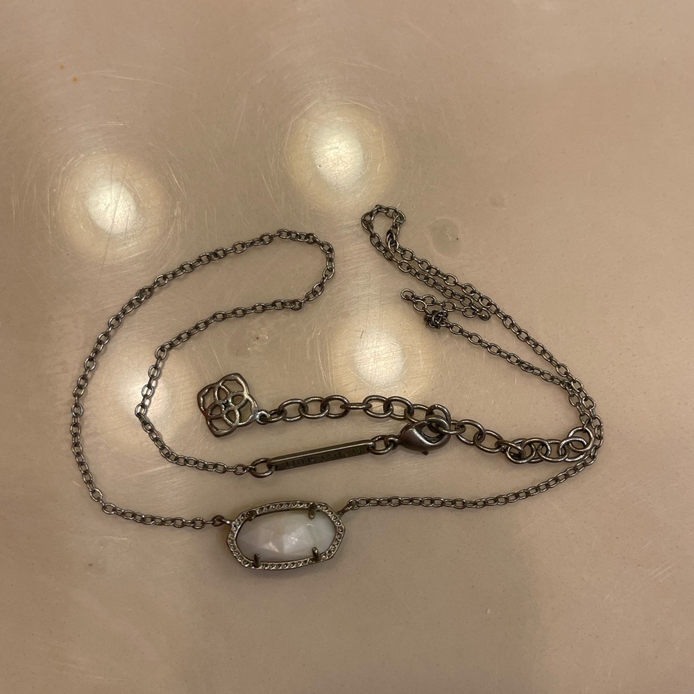 Kendra Scott silver/white necklace
